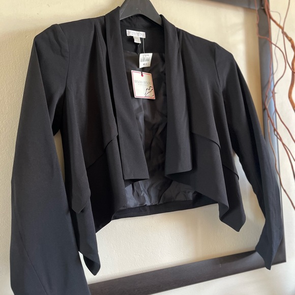 NWT  Bisou Bisou black “torera” style open blazer - Picture 8 of 8